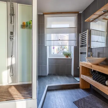 La Maison Perchee Holiday home *